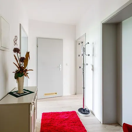 Gemuetliches Zuhause 2-zimmer-ferienwohnung Mit Geschirrspueler & Balkon Fuer Bis Zu 4 Personen *