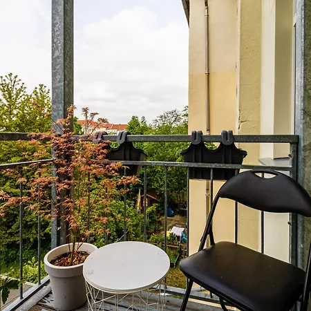 Gemuetliches Zuhause 2-zimmer-ferienwohnung Mit Geschirrspueler & Balkon Fuer Bis Zu 4 Personen Apartman Lipcse