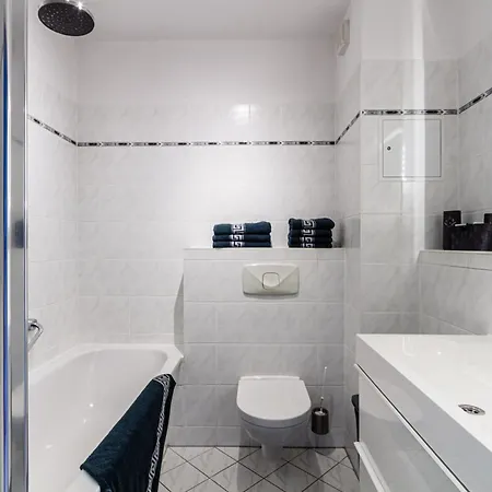 Gemuetliches Zuhause 2-zimmer-ferienwohnung Mit Geschirrspueler & Balkon Fuer Bis Zu 4 Personen Leipzig