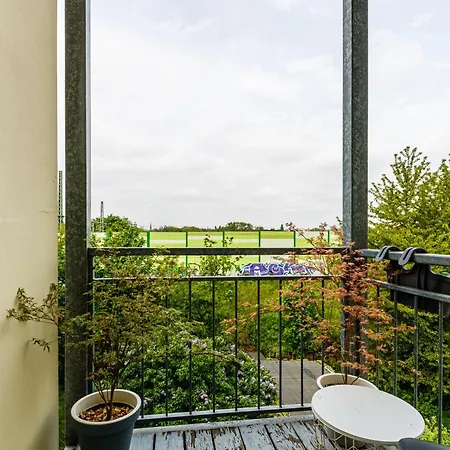 Gemuetliches Zuhause 2-zimmer-ferienwohnung Mit Geschirrspueler & Balkon Fuer Bis Zu 4 Personen Lipcse